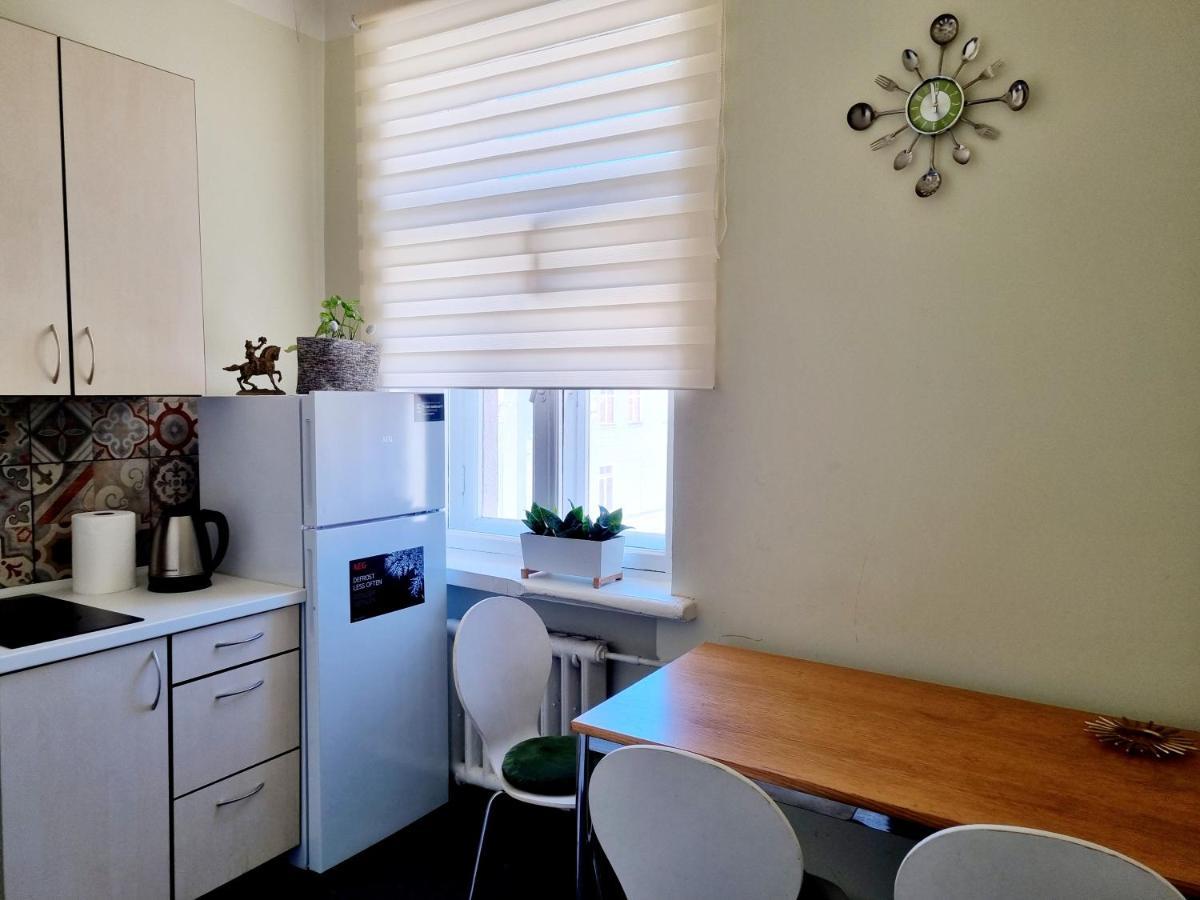 Classy Green Old Town Apartment クライペダ エクステリア 写真