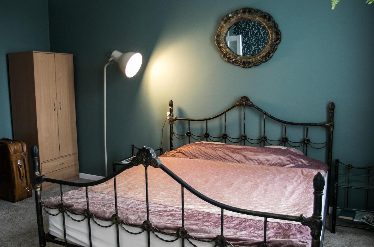 Classy Green Old Town Apartment クライペダ エクステリア 写真